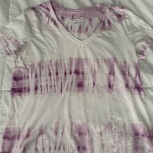 Universal Thread Purple Tie-Dye V-Neck Tee